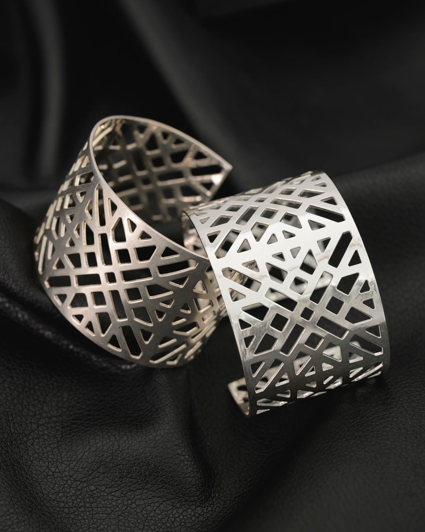 City grid cuff