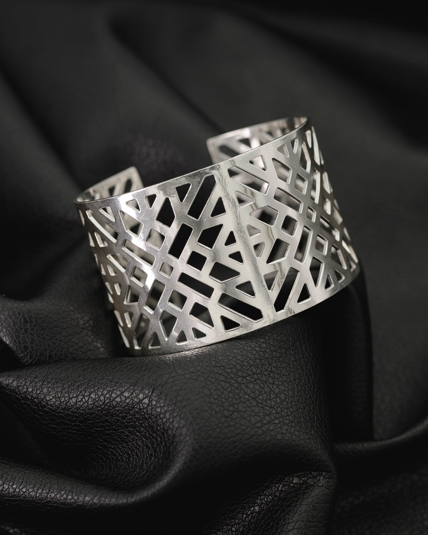 City grid cuff