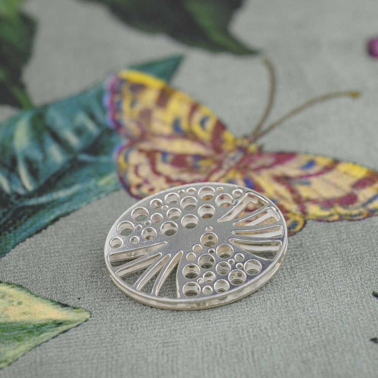 Butterfly broche stor oval