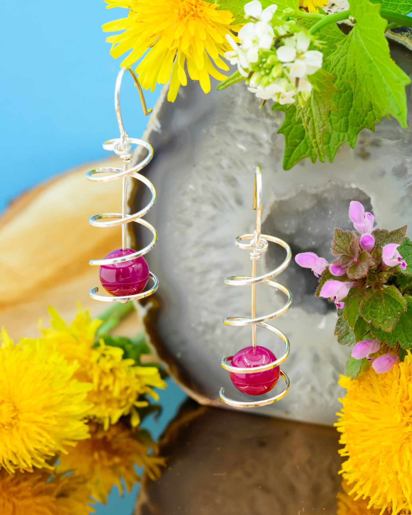 Ribbon spiral earrings with tiger's eye