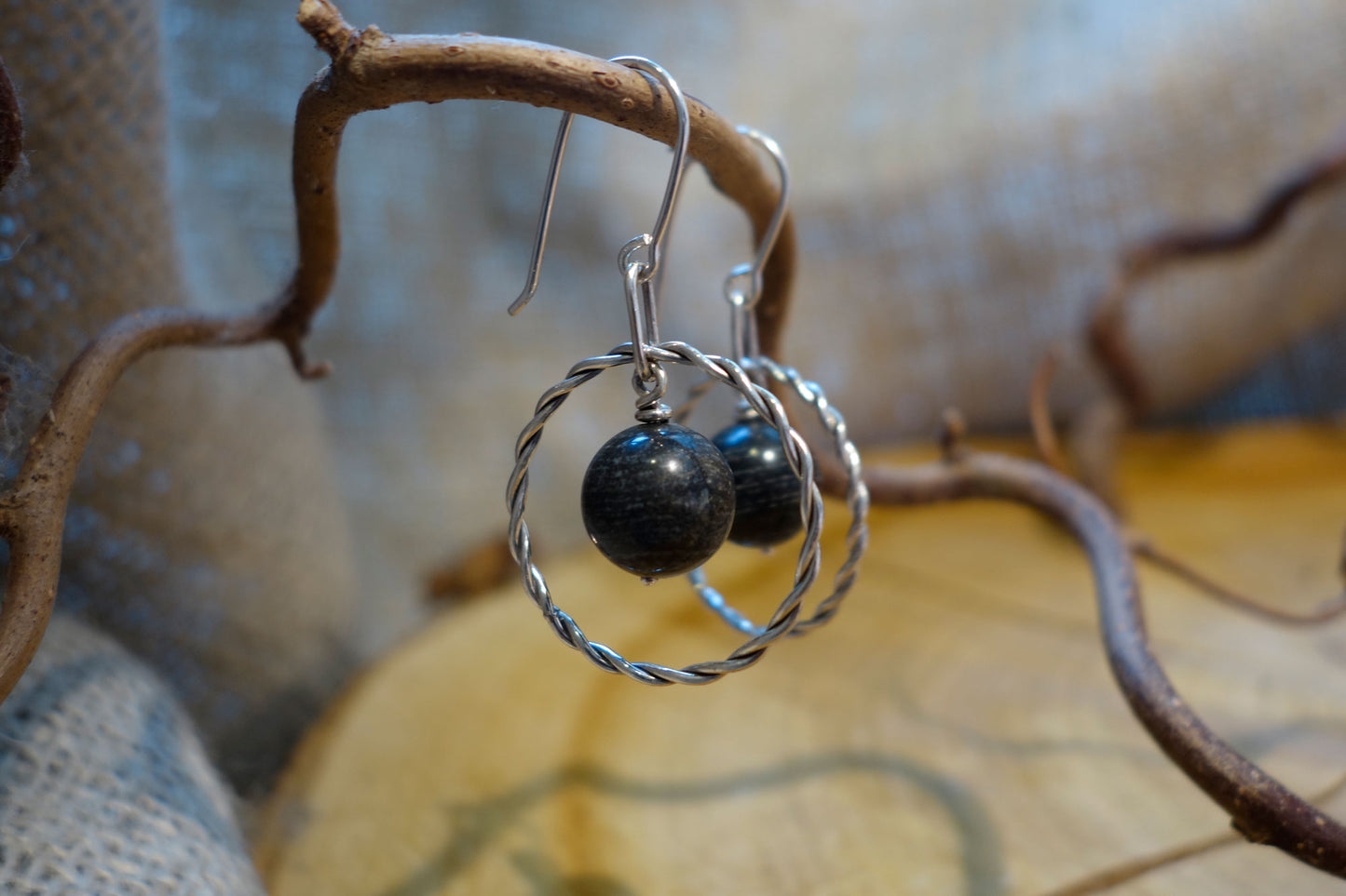 Viking snoet ørering med Silverleaf Jaspis