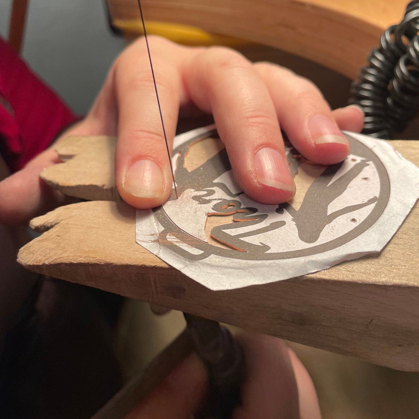 To voksne der svinger et barn, 033