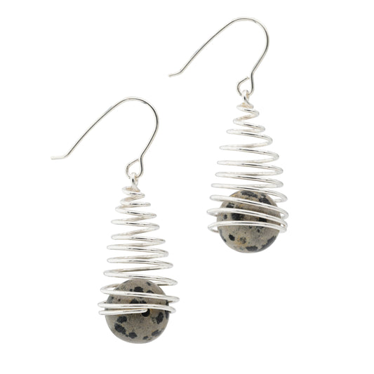Spiral earrings with faceted onyx beads